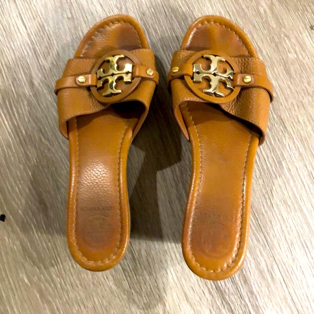 Lightly worn brown leather Tory Burch wedges